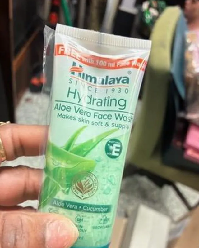 Himalaya Hydrating Aloe Vera Face Wash (photo from the store)